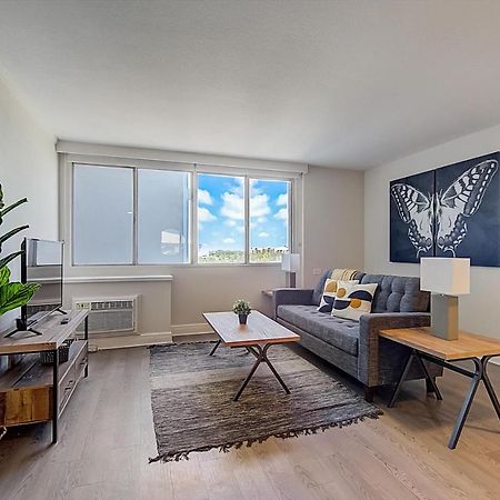 Апартаменти Frontdesk The Wayland Apts Downtown St Pete Сент-Пітерсбург Екстер'єр фото